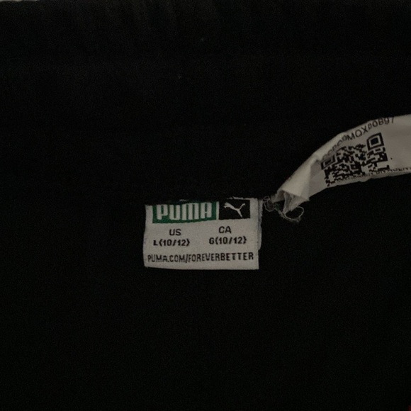 Puma boys athletic black shorts/red stripe & logo - Picture 3 of 4